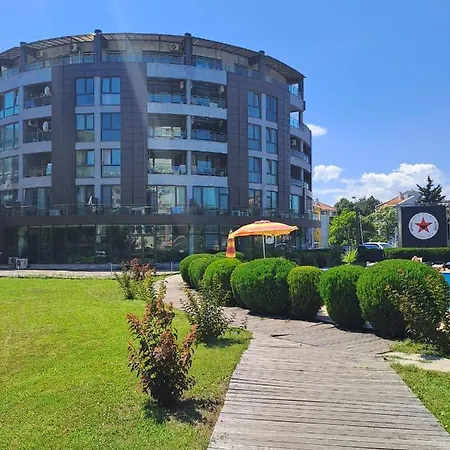 Plaza Studio Napospart